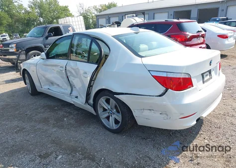 2008 BMW 528Xi z USA, uszkodzony, nr VIN WBANV13548CZ57470
